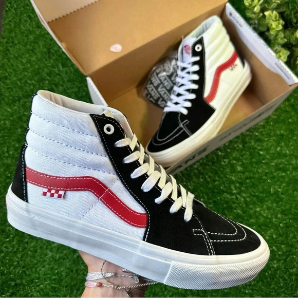 Vans Shoes - Vans Skate Hi Atheltic Black / Red